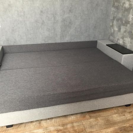 Однокімнатна Квартира-Студія Біля Парку Шевченка Ιβανό-Φρανκίβσκ Εξωτερικό φωτογραφία